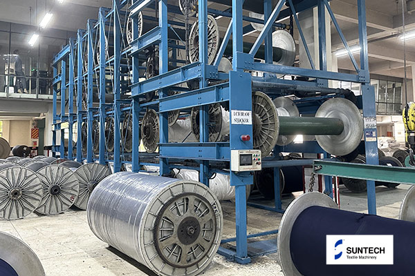 Максимизируйте складское пространство: возможности автоматизированной системы хранения и поиска штабелеров